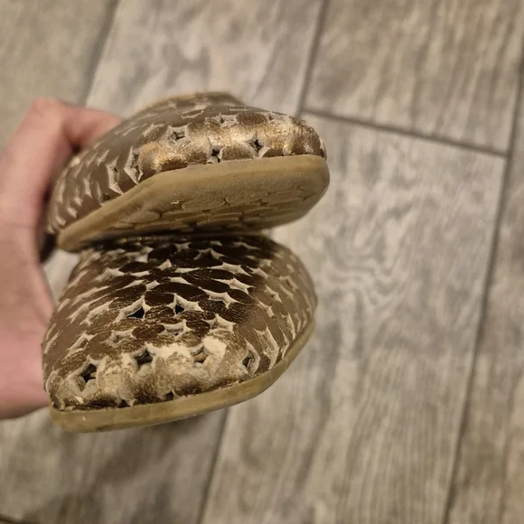 Jimmy Choo Gold Laser Cut Star Mules Flats Size 40 (US 10) Metallic Leather Y2K - Picture 9 of 10